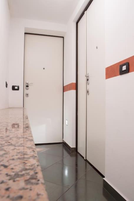 Comfortable Flat In Porta Romana Milan Exterior photo